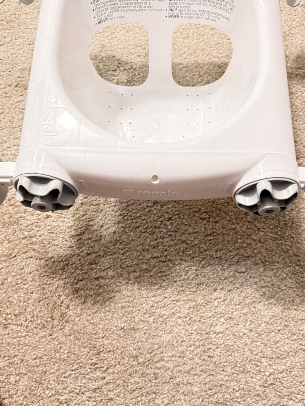 Regalo Baby Basics Bath Seat